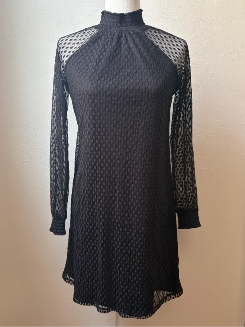 Nina Leonard Black Textured Mesh Shift Dress Sheer Sleeves Mock Neck Small
